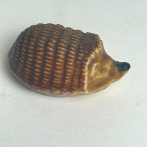 Wade Whimsies Hedgehog 2 Pads American Series 1 Red Rose Tea Ceramic Figure